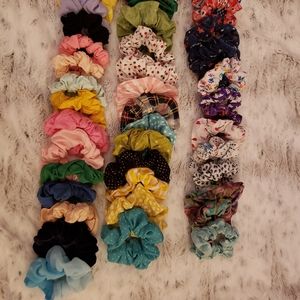 43 handmade scrunchies!!